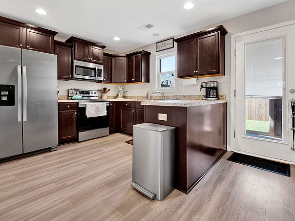 5th image of 6213 Townley Way