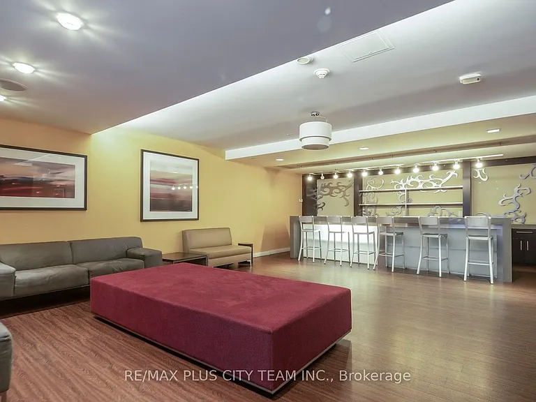 5 Hanna Ave #434 — Photo 35