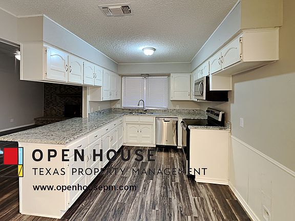 5th image of 3704 French Wood Dr