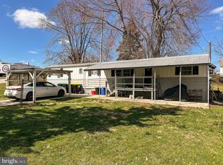 12 Oneill Ave, Hanover, PA 17331