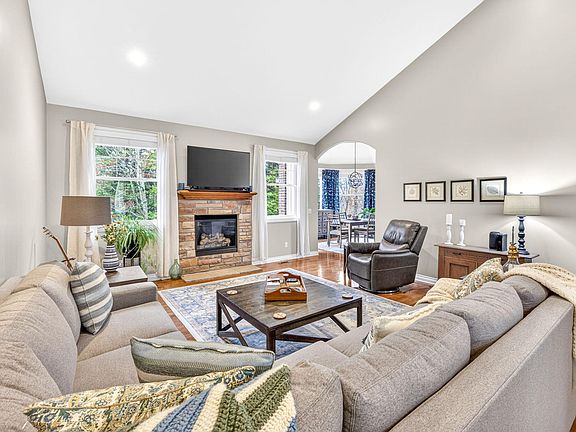 5th image of 12136 Tullymore Dr #11