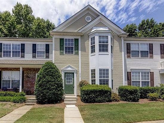 1st image of 2707 Thornbush Ct