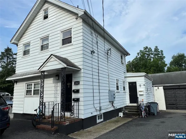 1263 Ringwood Ave, Haskell, NJ 07420