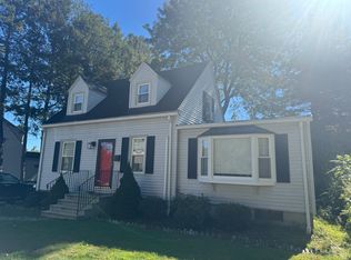 7 Monmouth Ave, Worcester, MA 01606