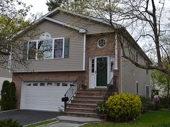 2nd image of 31 Palmer Ave