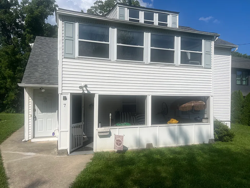 7 Grubbs Landing Rd