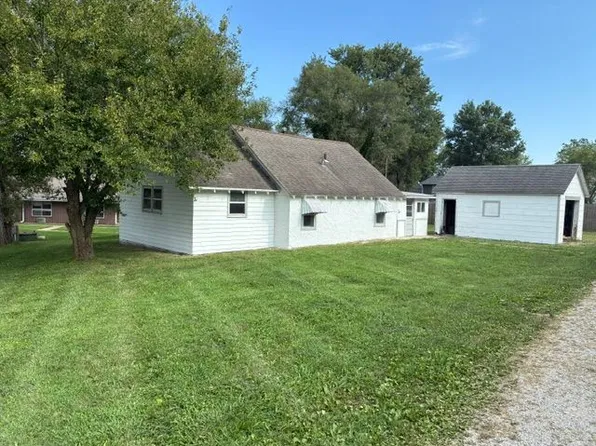 1701 Parker Ave, Osawatomie, KS 66064