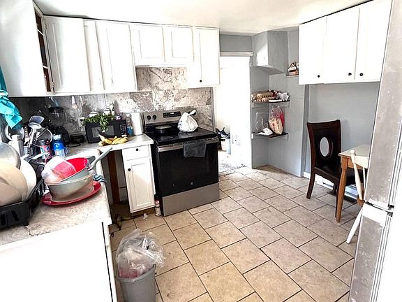 4th image of 1036 Cotton St