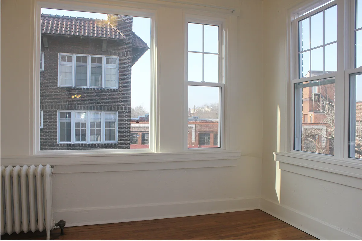 sun room - 5848 Alderson St #1