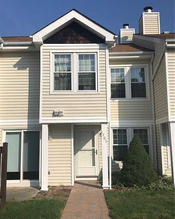 1st image of 1705 Whispering Hills Pl