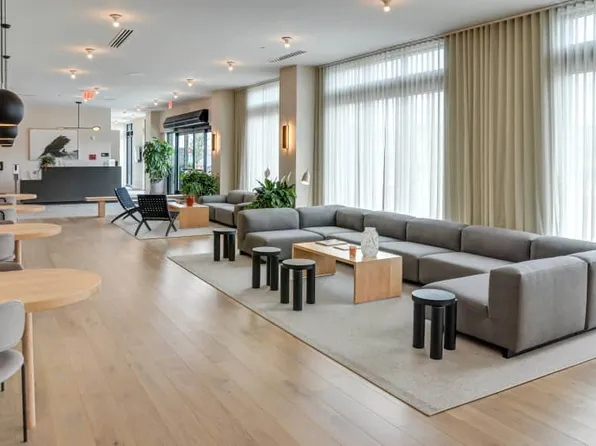 130 Clarke Avenue image 9 of 15