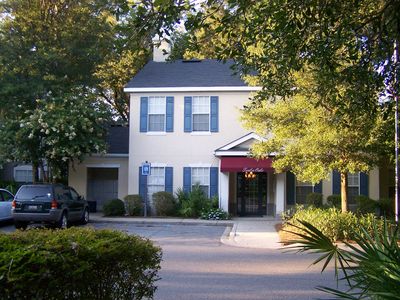 60 Fenwick Hall Aly APT 136, Johns Island, SC, 29455