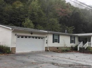 578 Coal Fork Laurel Rd, Seth, WV 25181