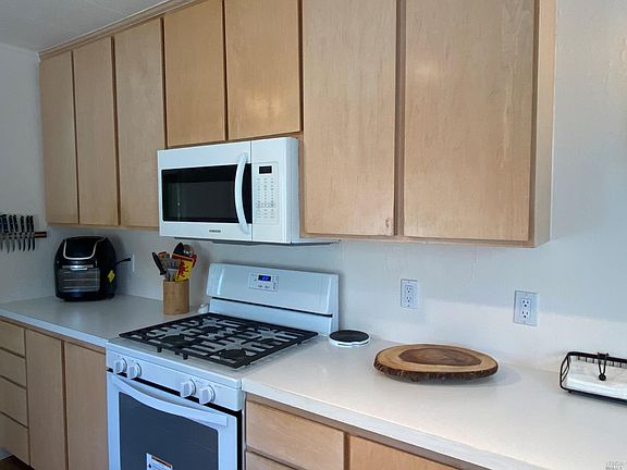 4th image of 315 San Sebastian Way