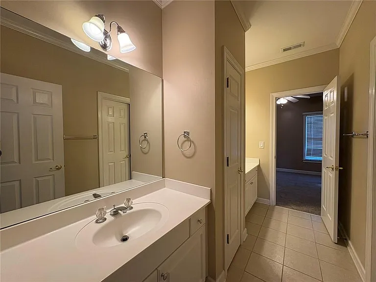 5930 Abbotts Run Trl — Photo 18