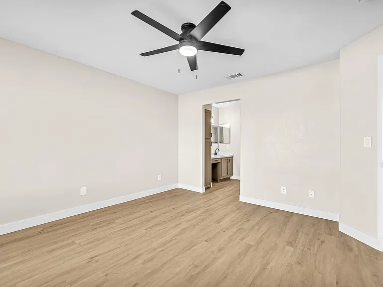 4201 Blarney Ln #103 — Photo 13