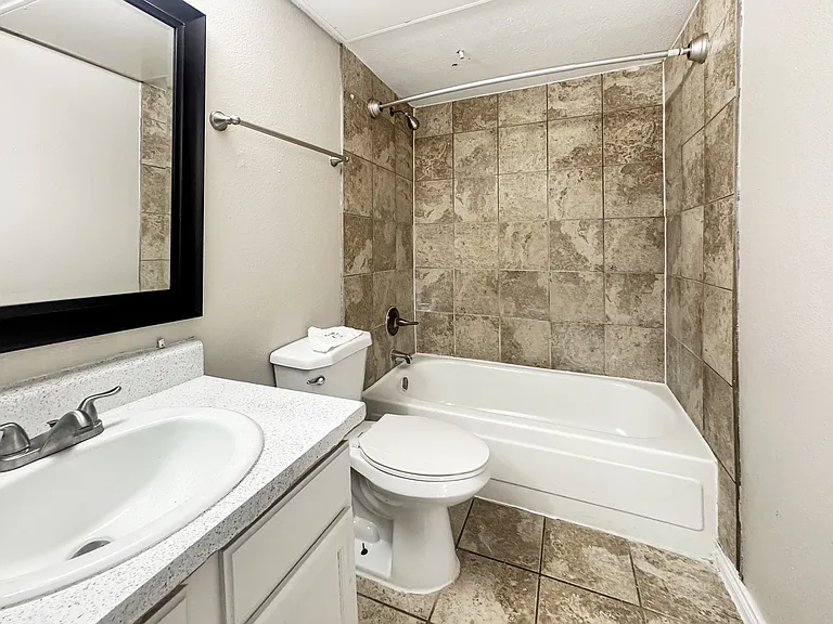 Sierra Ranch Apartments — Photo 13