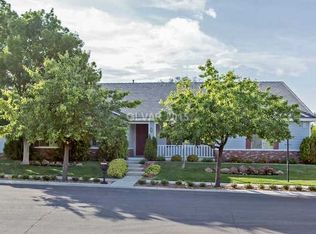 7420 Bachelors Button Dr, Las Vegas, NV 89131