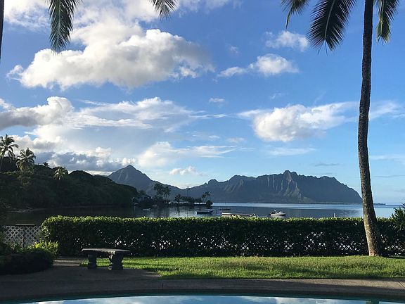 Stunning Kaneohe Bayfront with Pool