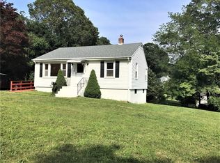 11 Pamela Ave, Groton, CT 06340