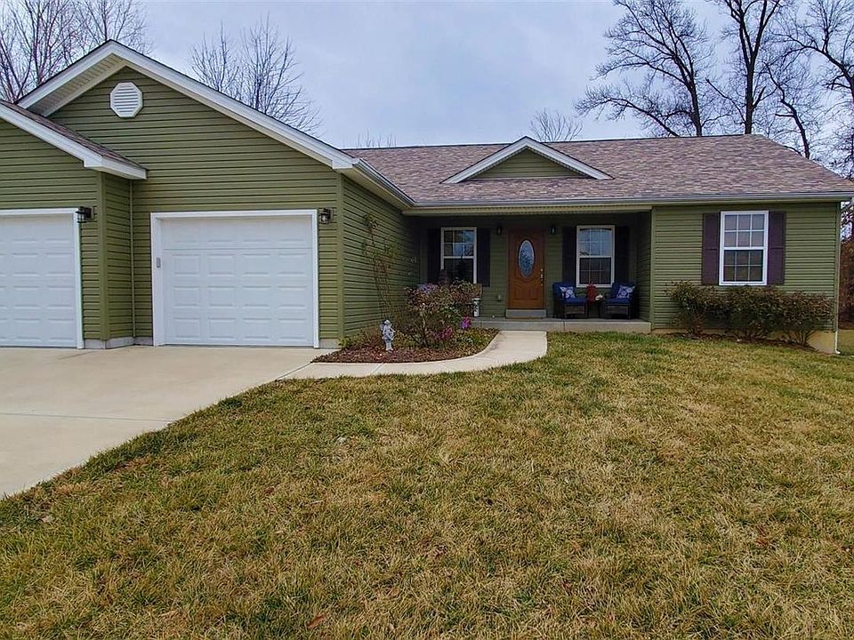 1st image of 370 Gardenia Dr