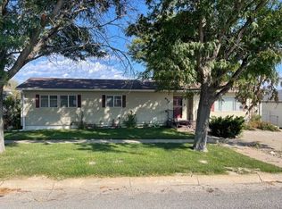 814 Chief St, Benkelman, NE 69021