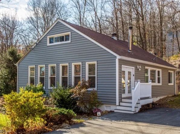 530 Old Homestead Dr, Vernon Twp., NJ 07422