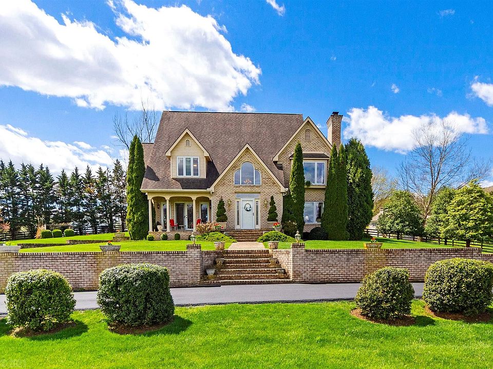 855 Deercroft Dr, Blacksburg, VA 24060 Zillow