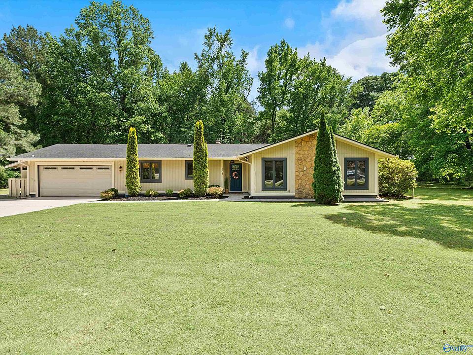 1st image of 104 Northwood Cir