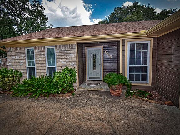 2nd image of 2616 Golden Ave
