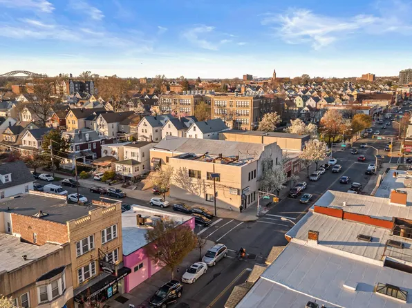 809-811 Broadway image 25 of 29