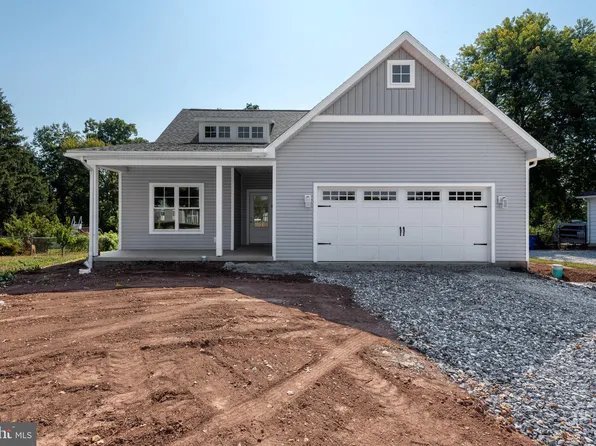 3040 Emig Mill Rd, Dover, PA 17315