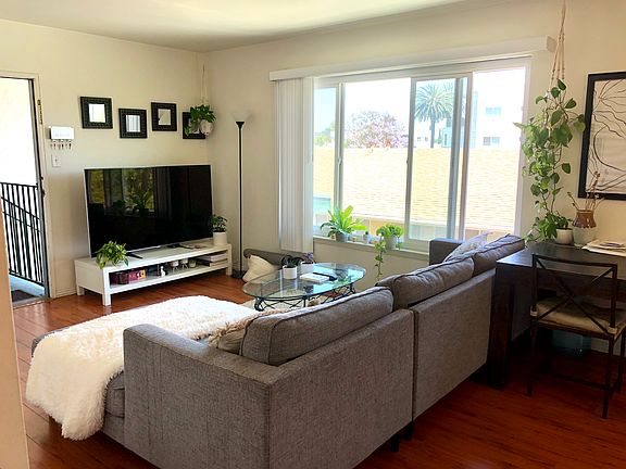 4th image of 8550 Cashio St APT 8