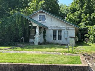 614 W Central Ave, Harrison, AR 72601