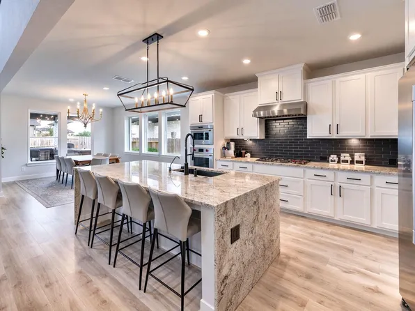 4650 Brazos Shores Dr, Sugar Land, TX 77479