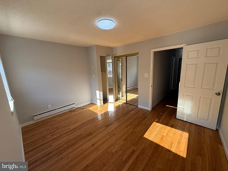 2425 S Warnock St — Photo 9