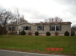 52115 Hollyhock Rd, South Bend, IN 46637