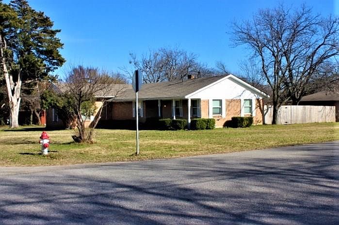 1st image of 520 Jellison Blvd
