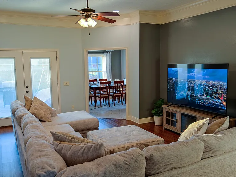 1805 Shanun Ct — Photo 18