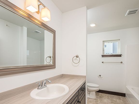 5th image of 1805 Golden West Dr #8DA541807