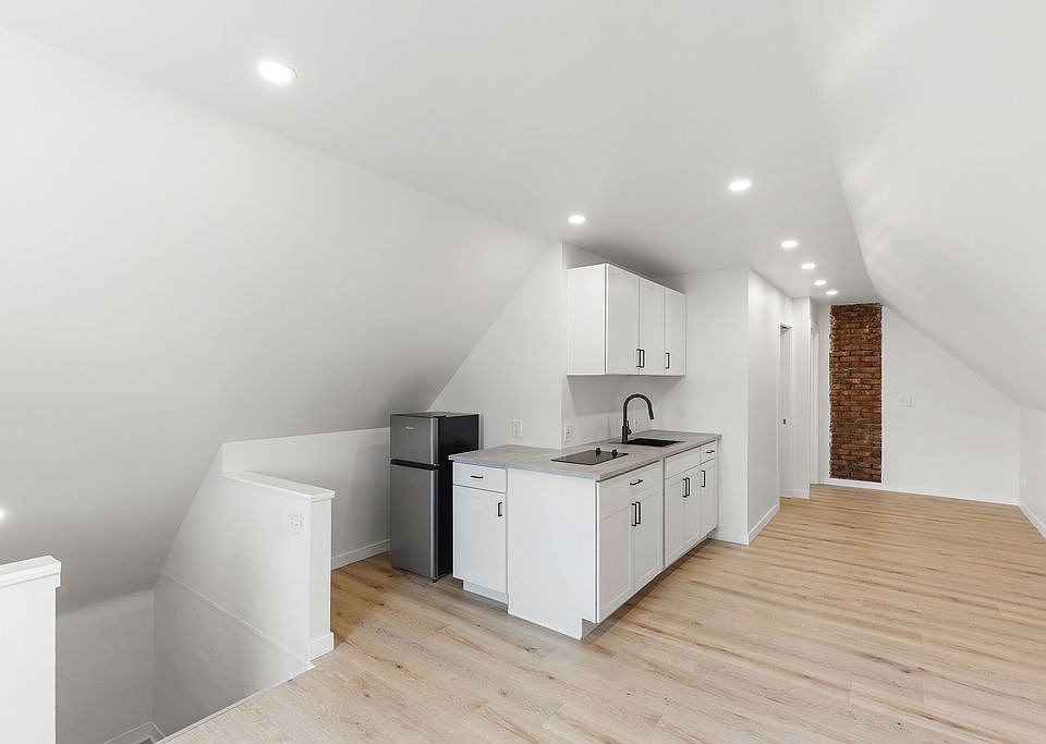 1st image of 1205 Clark Ave #L