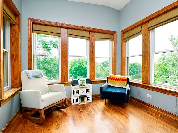 3rd image of 2208 N Kedzie Ave #3S