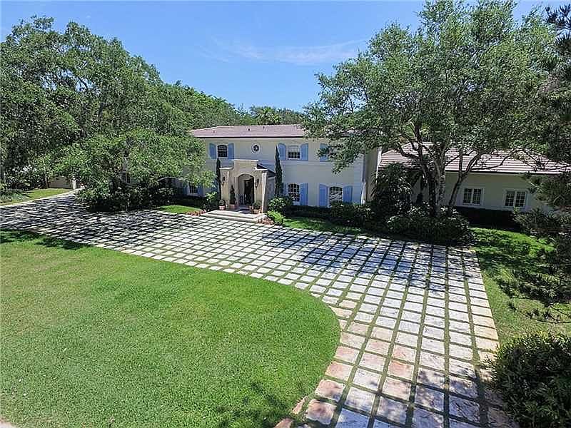 1st image of 10255 Lakeside Dr