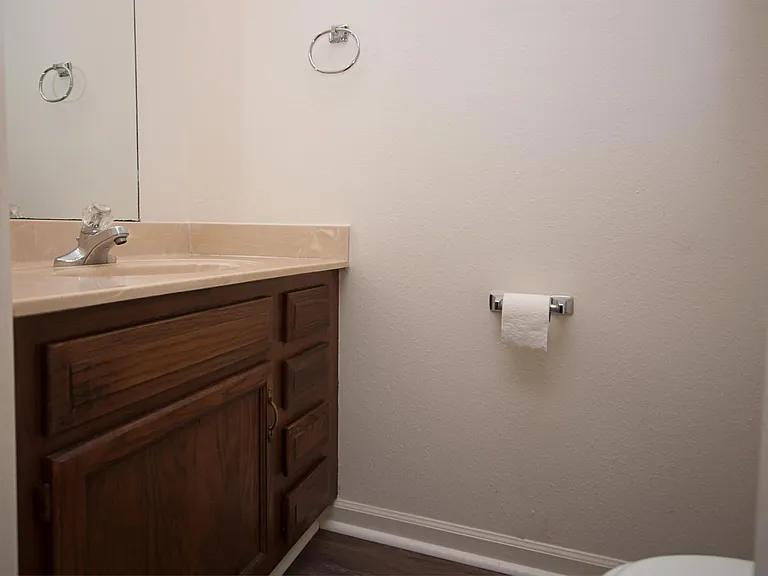 1536 Clifton St #3 — Photo 6