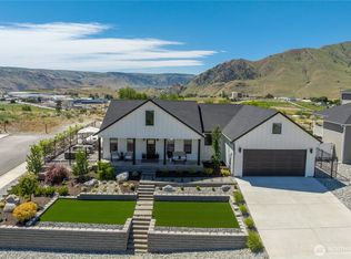 1118 Sunset Lane, Chelan, WA 98816