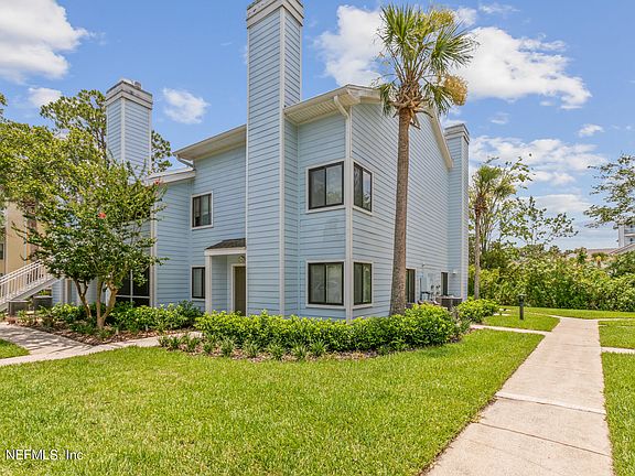 2nd image of 100 FAIRWAY PARK Boulevard #1501