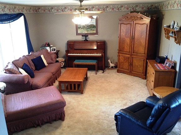 4th image of 10296 Heather Ave