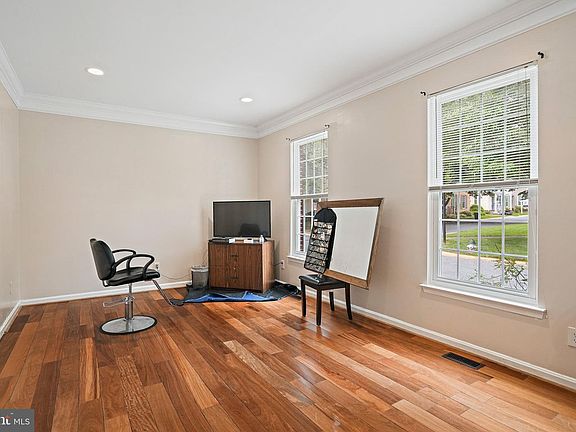 4th image of 8612 Castlebar Way