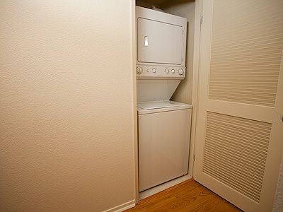3rd image of 3400 Cahuenga Blvd W APT 314