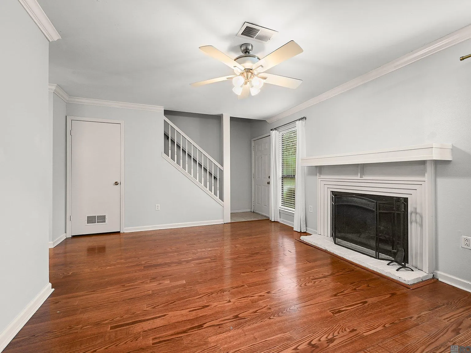 2 bed, 1236 sqft, $1,600 — Photo 3